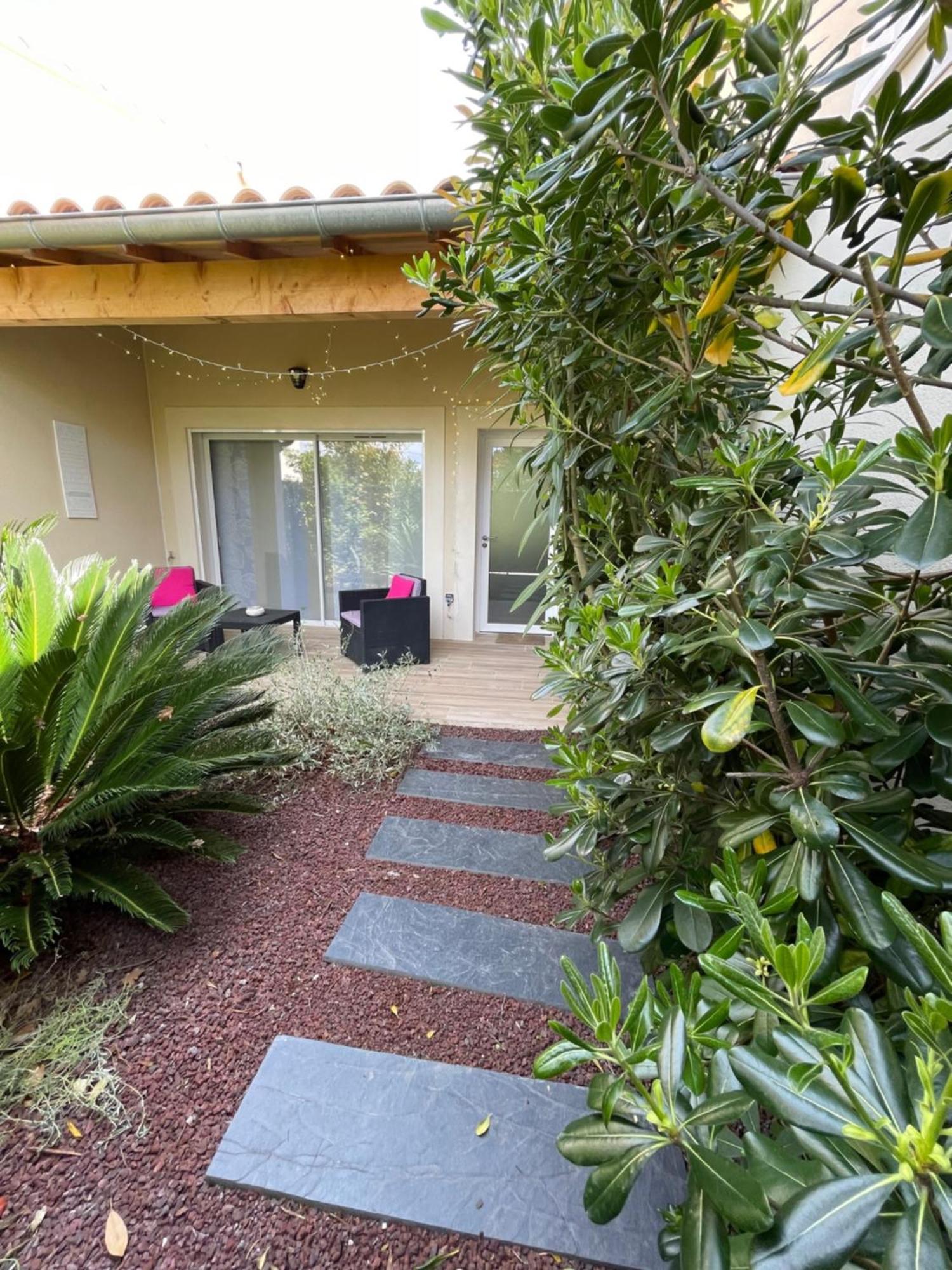 Les Jardins Du Castelas - Piscines, Jardins Et Spas Privatifs Uchaux Номер фото