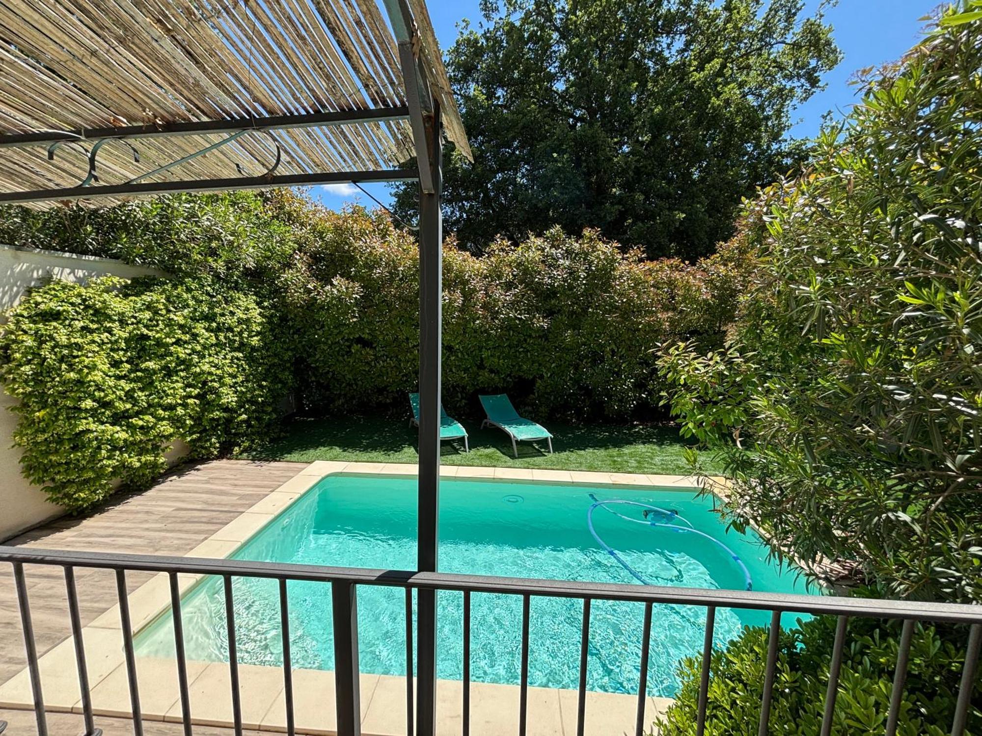Les Jardins Du Castelas - Piscines, Jardins Et Spas Privatifs Uchaux Екстер'єр фото